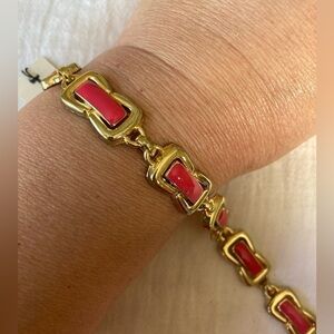 Talbots Goldtone and Pink Enamel Bracelet New‎